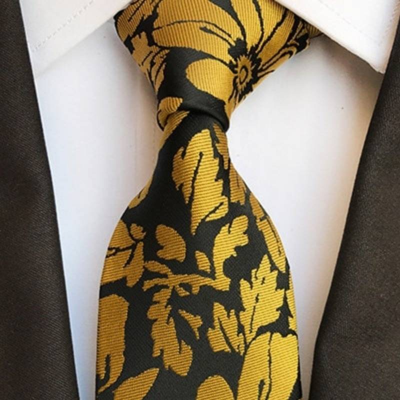 Gravata Preta Com Flores Amarelas Brilhantes